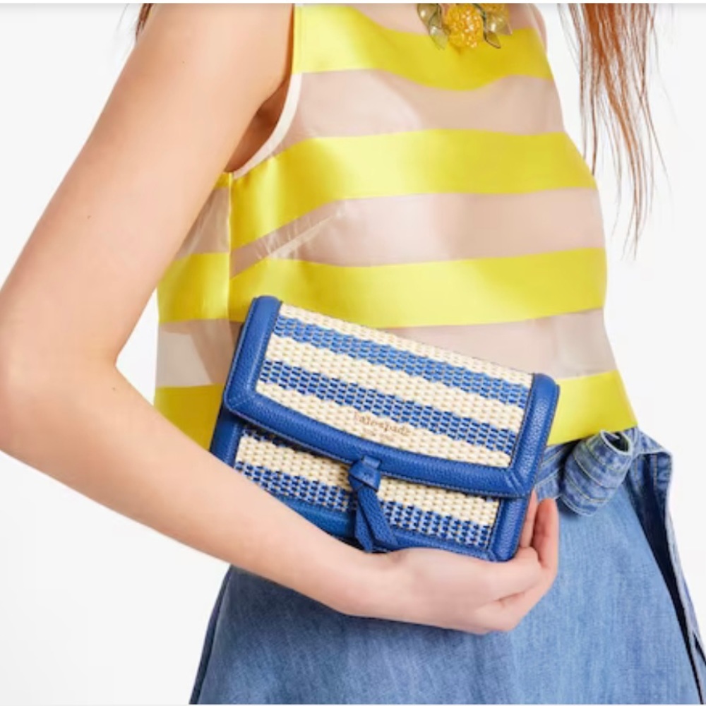 Kate Spade Knott striped leather and straw flap crossbody bag. LIKE NEW 💙